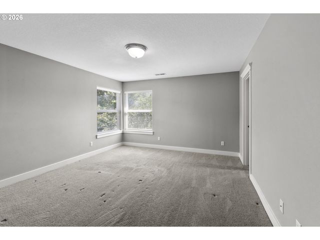 1641 E HEITMAN Ave, La Center, WA 98629