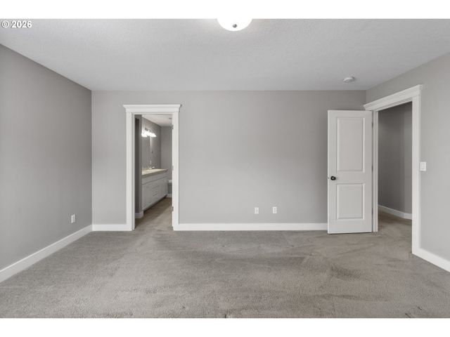 1641 E HEITMAN Ave, La Center, WA 98629