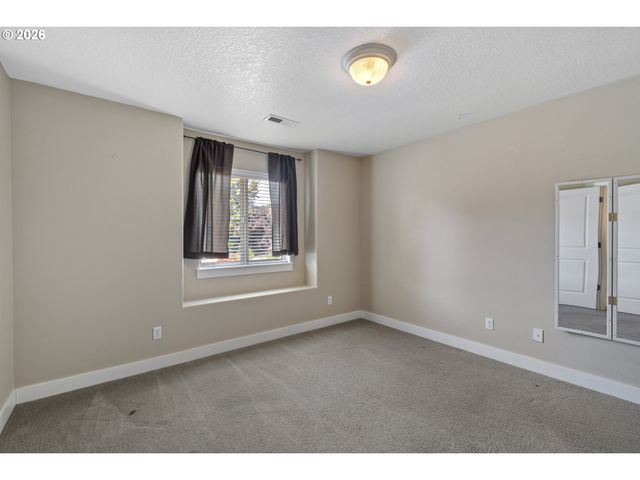 1641 E HEITMAN Ave, La Center, WA 98629