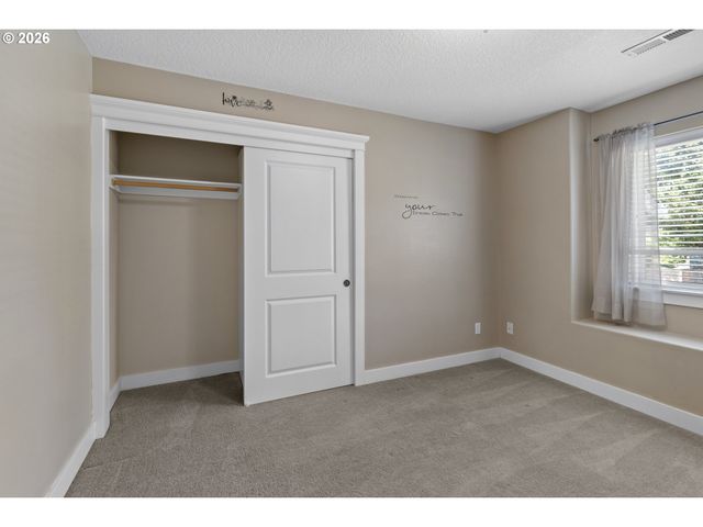 1641 E HEITMAN Ave, La Center, WA 98629