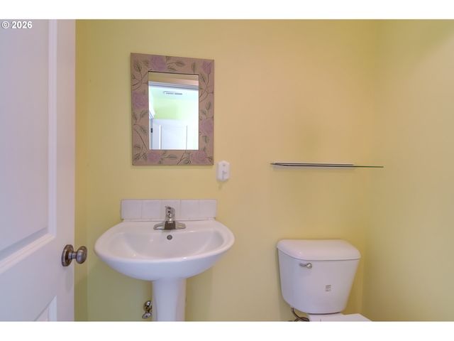 1641 E HEITMAN Ave, La Center, WA 98629
