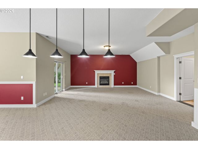 1641 E HEITMAN Ave, La Center, WA 98629