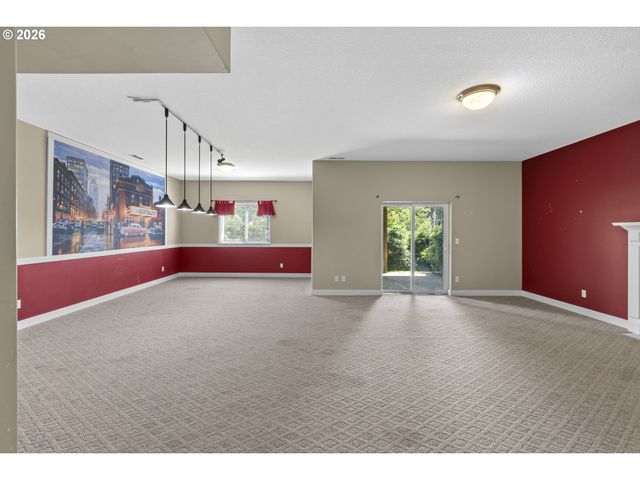 1641 E HEITMAN Ave, La Center, WA 98629