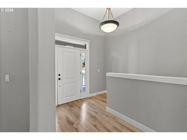 1641 E HEITMAN Ave, La Center, WA 98629