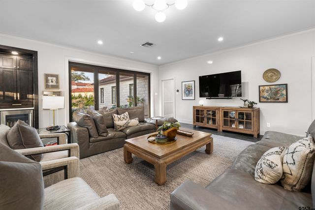 407 W 6th St, Tyler, TX 75701