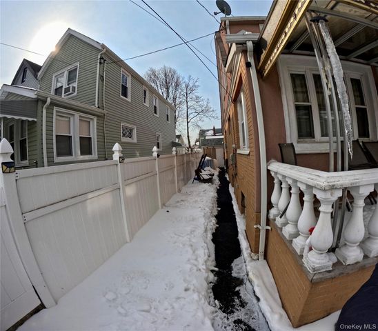 117-16 201 Place, Saint Albans, NY 11412