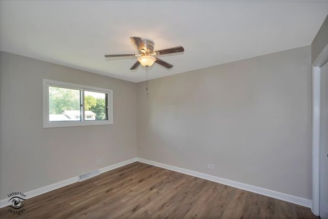 2n314 Euclid Avenue, Glen Ellyn, IL 60137