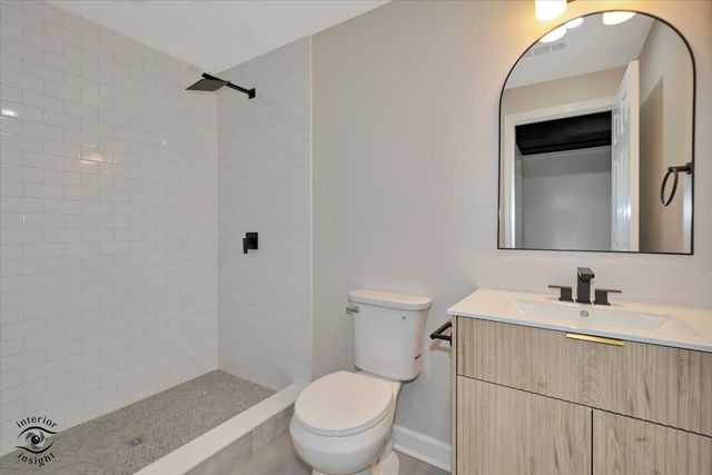 2n314 Euclid Avenue, Glen Ellyn, IL 60137