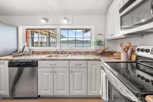 4448 S Shore Drive, Anacortes, WA 98221