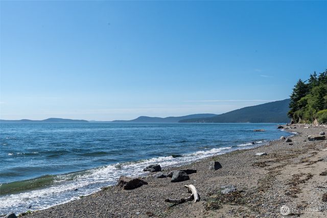 4448 S Shore Drive, Anacortes, WA 98221
