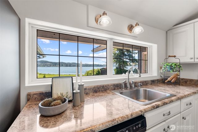 4448 S Shore Drive, Anacortes, WA 98221