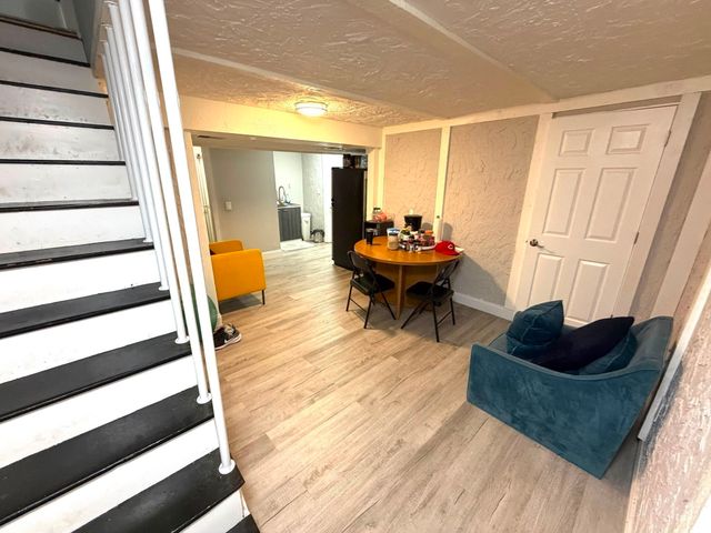 40 Neal St, Walpole, MA 02081