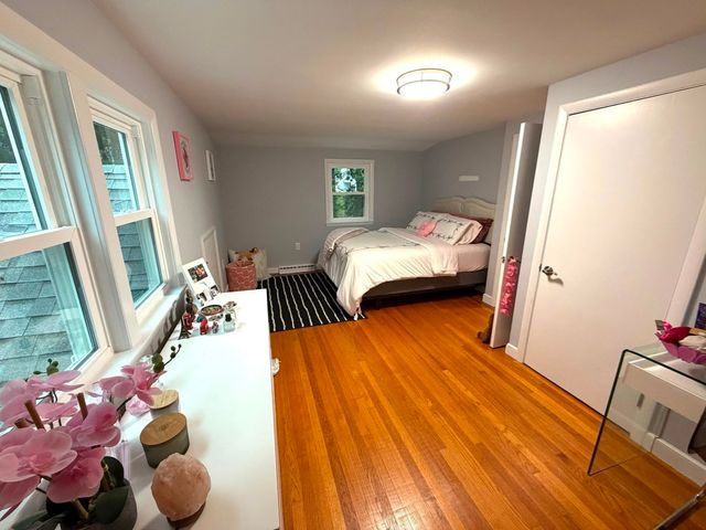 40 Neal St, Walpole, MA 02081