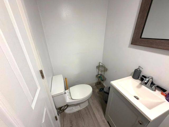 40 Neal St, Walpole, MA 02081