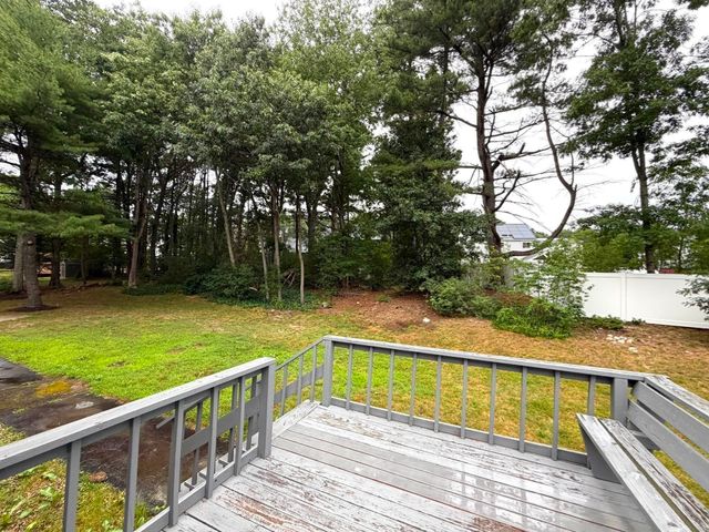 40 Neal St, Walpole, MA 02081