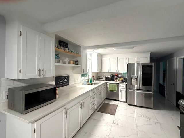 40 Neal St, Walpole, MA 02081