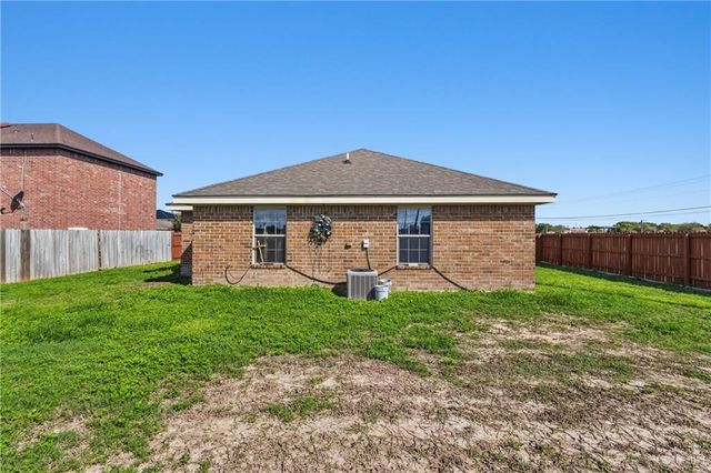 1712 W Adelita Street, Weslaco, TX 78599