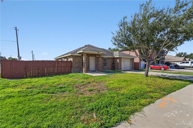 1712 W Adelita Street, Weslaco, TX 78599