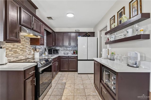1712 W Adelita Street, Weslaco, TX 78599