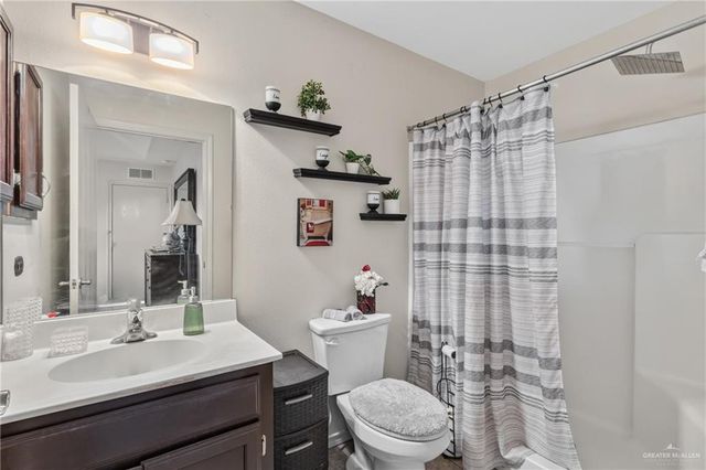 1712 W Adelita Street, Weslaco, TX 78599