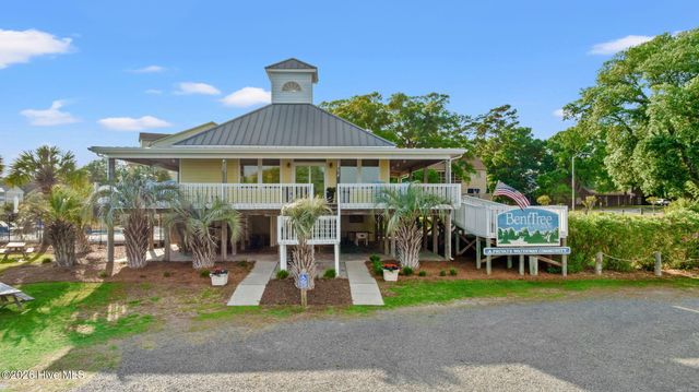 1518 Moorings Circle SW, Ocean Isle Beach, NC 28469