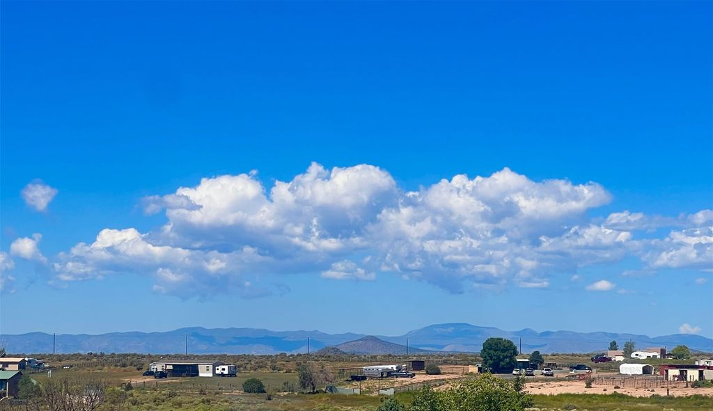 12 Calle Manzano, Santa Fe, NM 87508