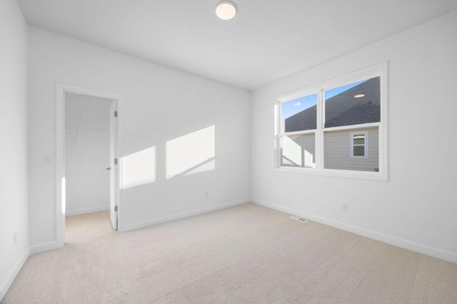 20059 Gabardine Lane, Lakeville, MN 55044