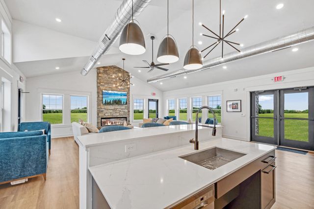 20059 Gabardine Lane, Lakeville, MN 55044