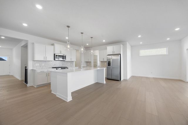 20059 Gabardine Lane, Lakeville, MN 55044