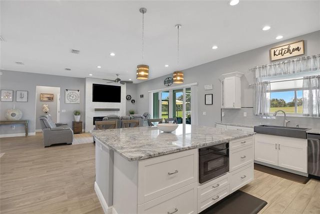1679 E COUNTY ROAD 462, Wildwood, FL 34785
