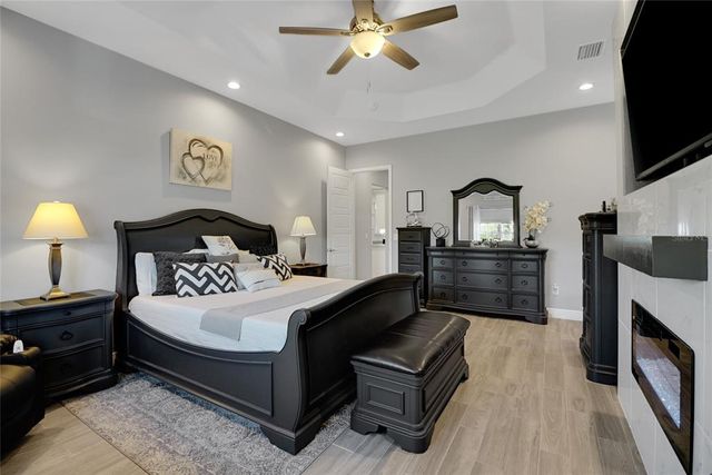 1679 E COUNTY ROAD 462, Wildwood, FL 34785