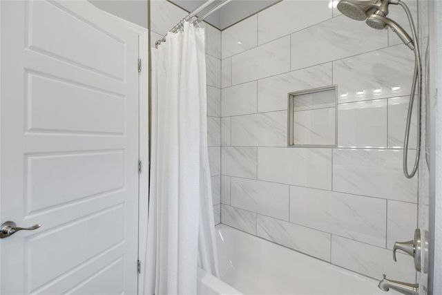 1679 E COUNTY ROAD 462, Wildwood, FL 34785