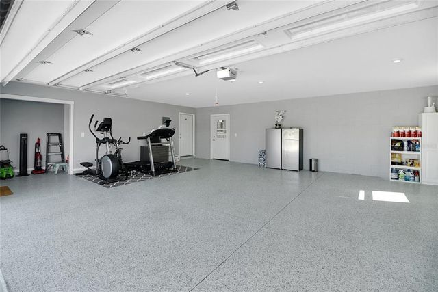 1679 E COUNTY ROAD 462, Wildwood, FL 34785