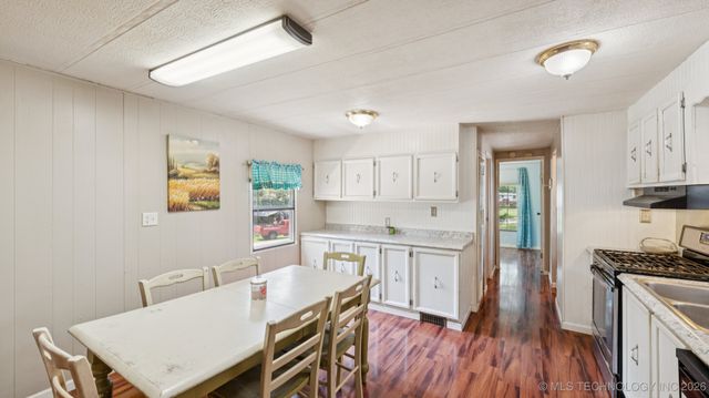 115 Big Bluff Road, Pryor, OK 74361
