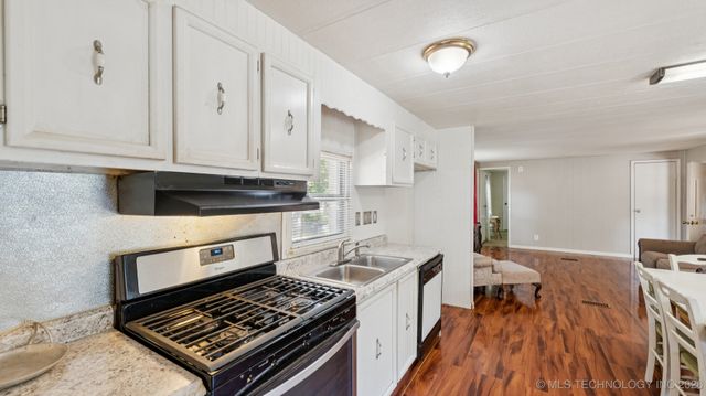 115 Big Bluff Road, Pryor, OK 74361