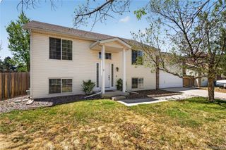 952 S Quintero Court, Aurora, CO 80017