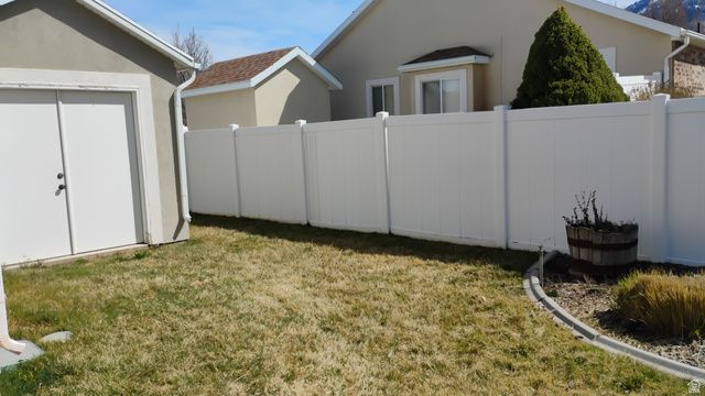 2448 N WILLIAMSBURG AVE, Harrisville, UT 84414