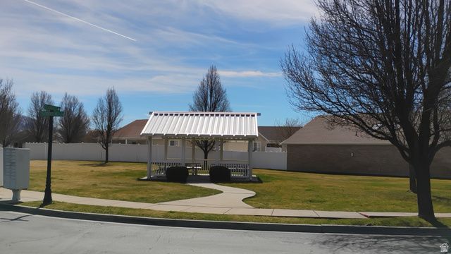 2448 N WILLIAMSBURG AVE, Harrisville, UT 84414