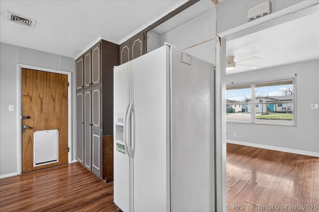 429 NE Elmhurst Avenue, Bartlesville, OK 74006