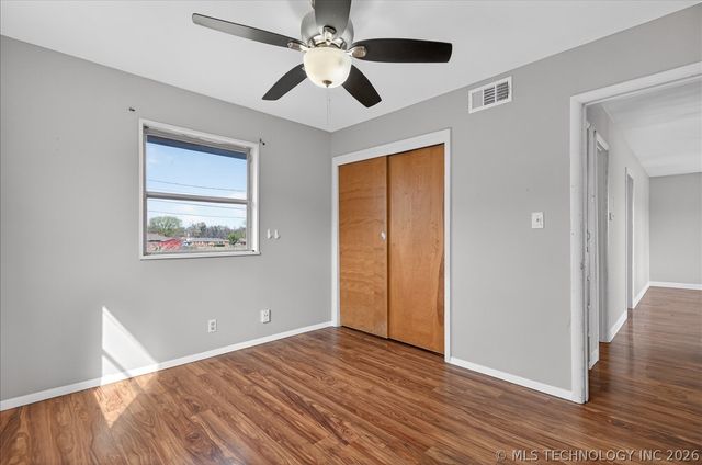 429 NE Elmhurst Avenue, Bartlesville, OK 74006