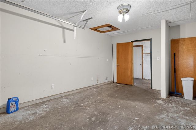 429 NE Elmhurst Avenue, Bartlesville, OK 74006