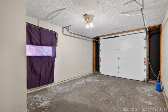 429 NE Elmhurst Avenue, Bartlesville, OK 74006