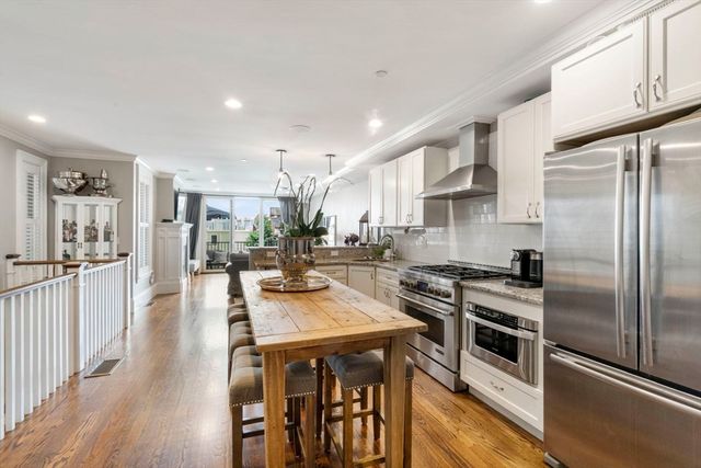 532 E Broadway 1, Boston, MA 02050
