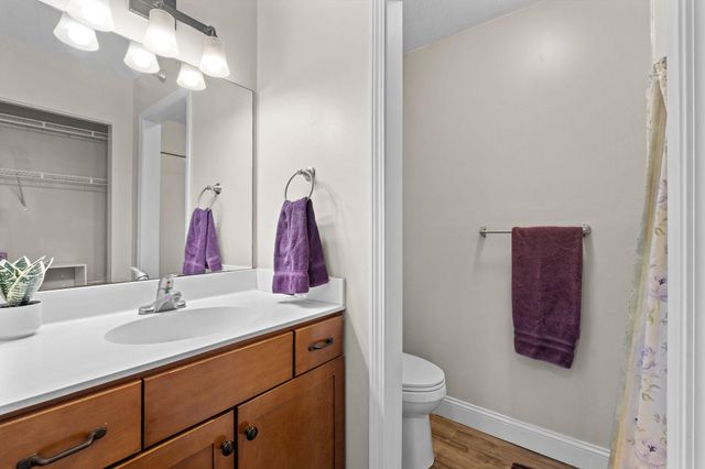 6157 Chasewood Parkway 102, Minnetonka, MN 55343