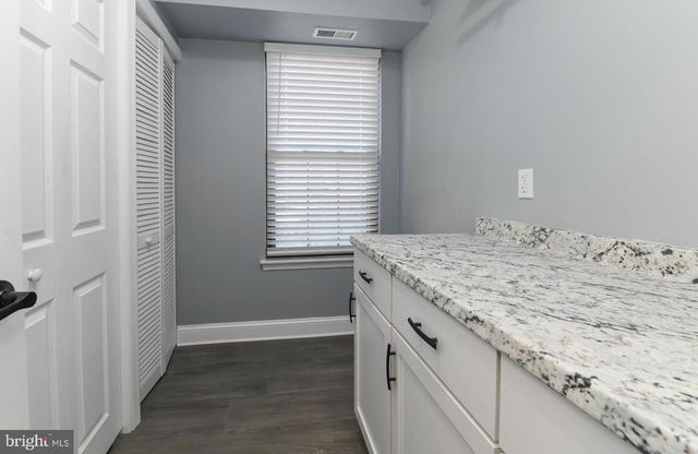 1 SAMUEL HUNTINGTON BLDG, Turnersville, NJ 08012