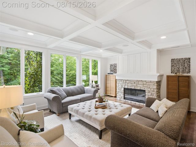 7655 Maple Ridge Court, Independence Charter Township, MI 48346