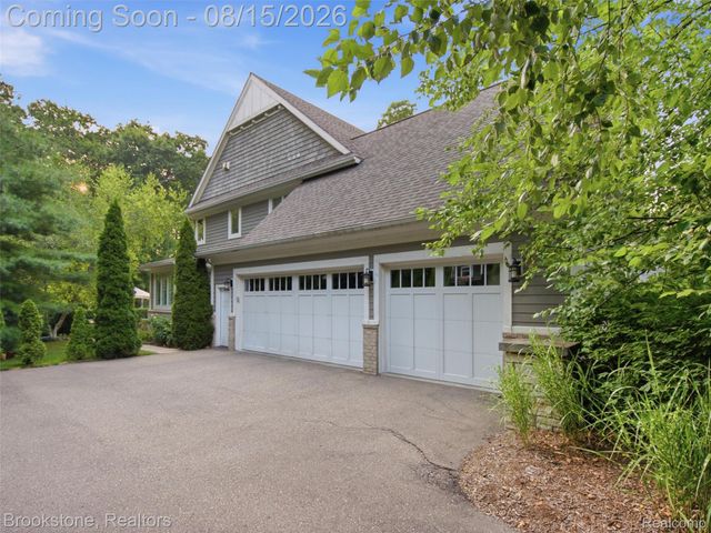 7655 Maple Ridge Court, Independence Charter Township, MI 48346