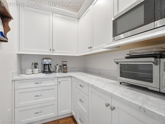 7655 Maple Ridge Court, Independence Charter Township, MI 48346