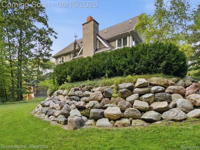 7655 Maple Ridge Court, Independence Charter Township, MI 48346