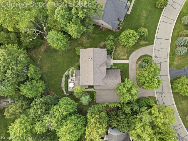 7655 Maple Ridge Court, Independence Charter Township, MI 48346
